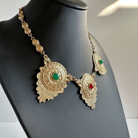 1960s Gold Medallion Bib Necklace - Picture 2 of 16